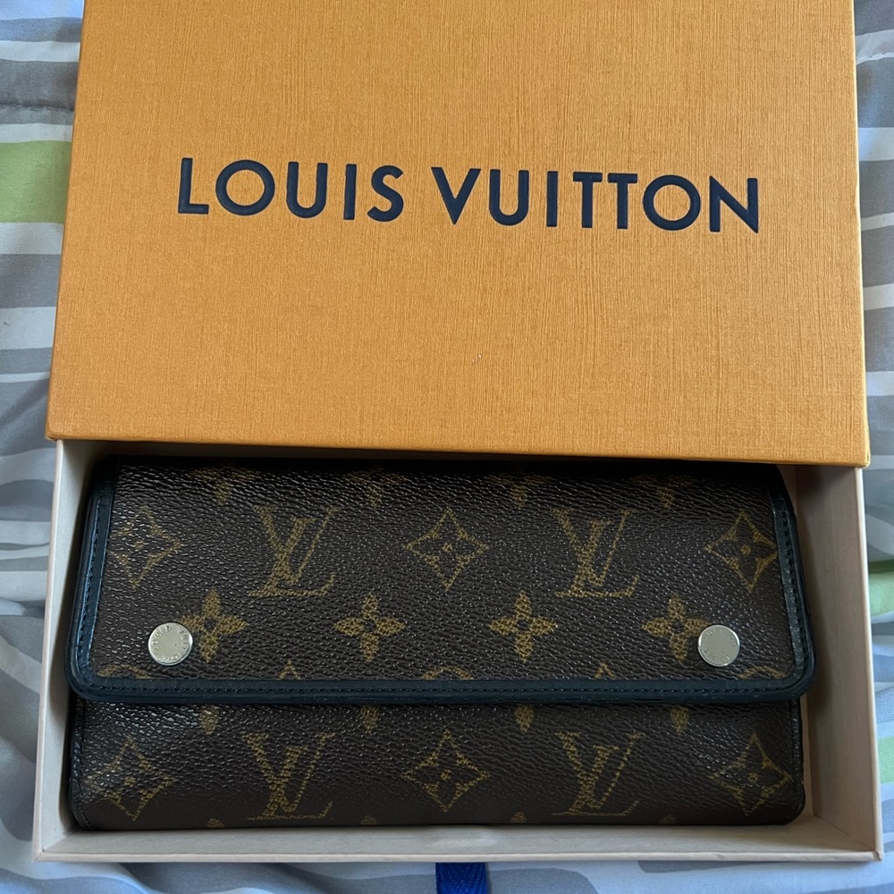 Louis Vuitton wallet